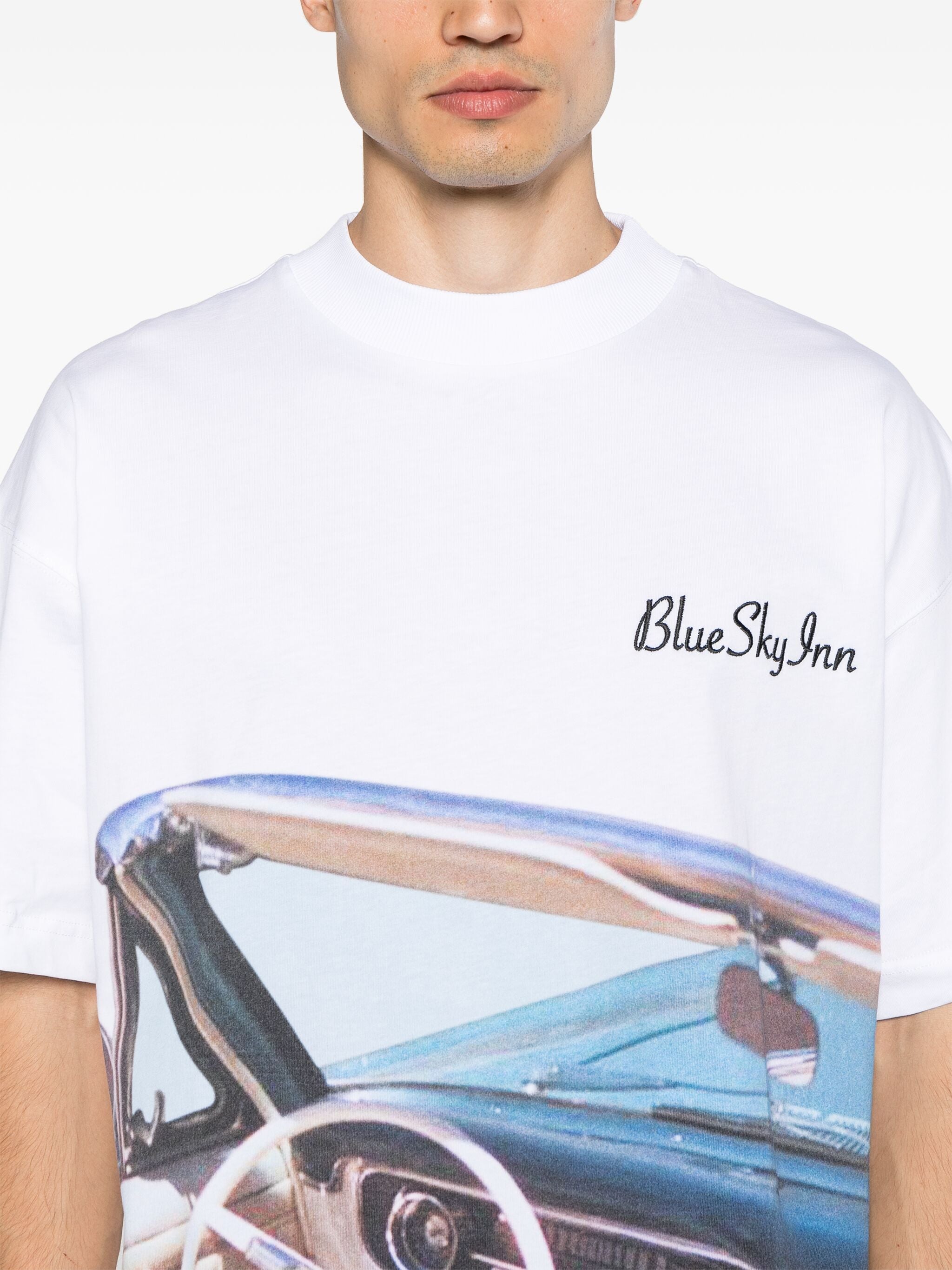 CAR TEE